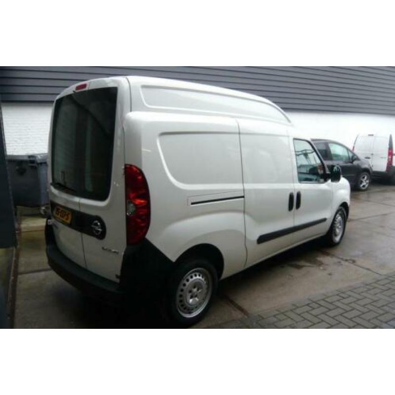 Opel Combo 1.6 CDTi L2H2 Edition AIRCO Lang en hoog met kant