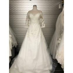Nieuw lady bird merk kant bruidsjurk 38/40/42 maat