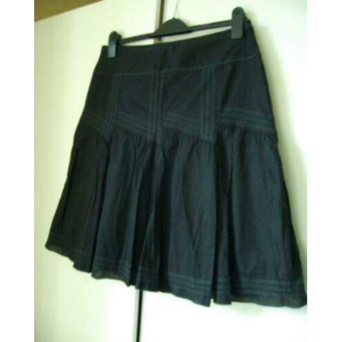 Esprit rok , maat 40 , zwart