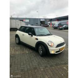 Mini Mini Cooper - 1.6 Pepper