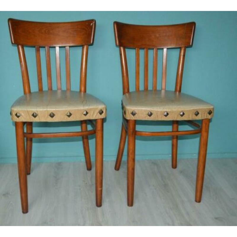 2 stuks vintage stoelen