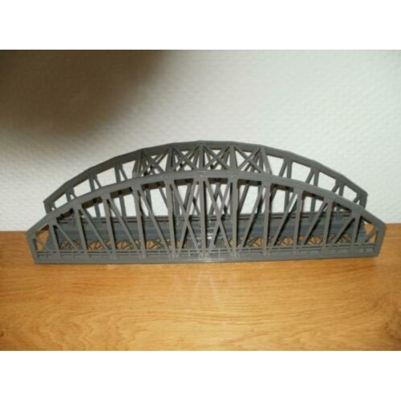 Marklin Ho bruggenset voor M of K rails.