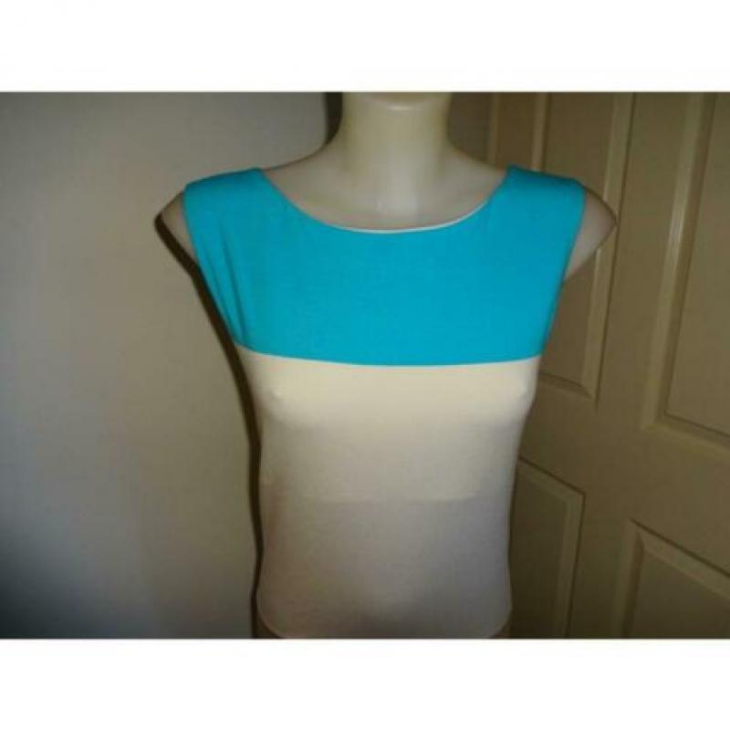 D4A Marccain stretch top 3 kleuren combinatie azuur blauw N3