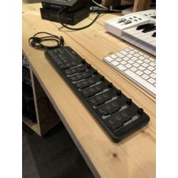Korg NanoKontrol 2