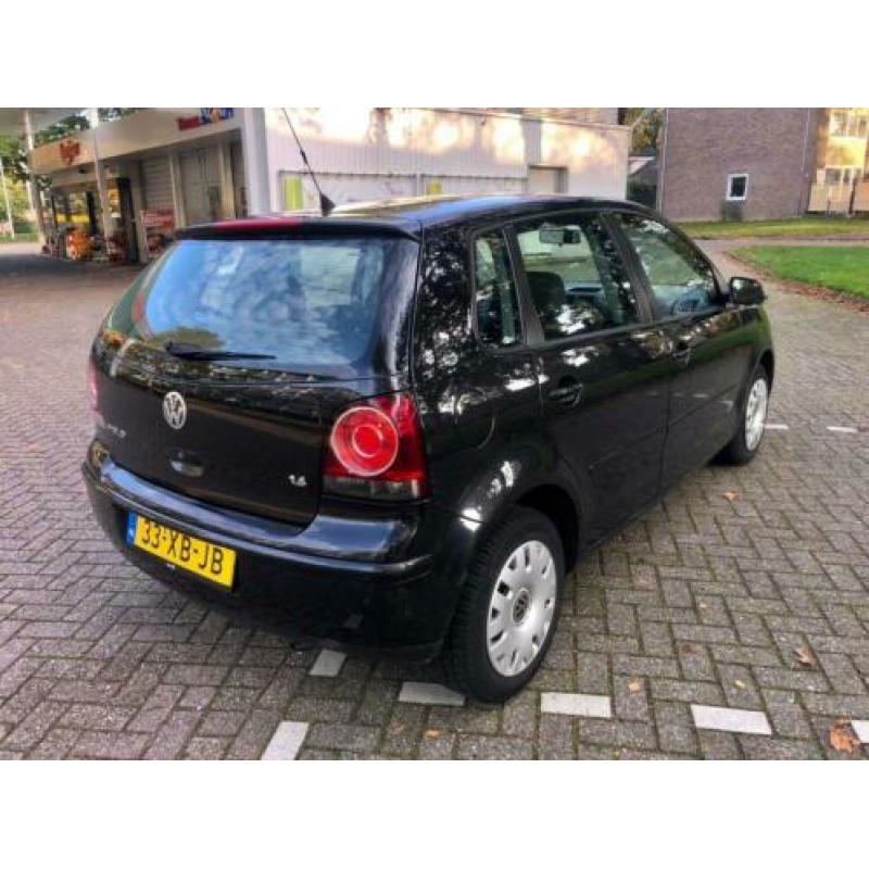 Volkswagen Polo 1.4 16V 59KW 2007 Zwart