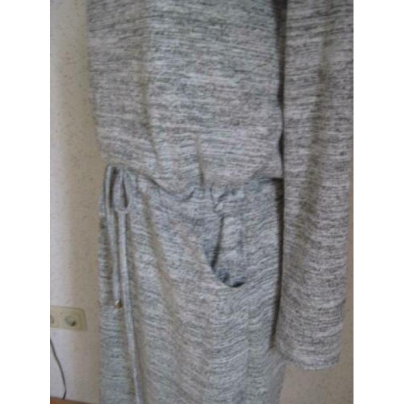 MADE in ITALY. LEUKE JURK Maat:L/XL