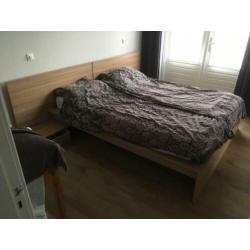 2 persoons bed ombouw t.e.a.b.