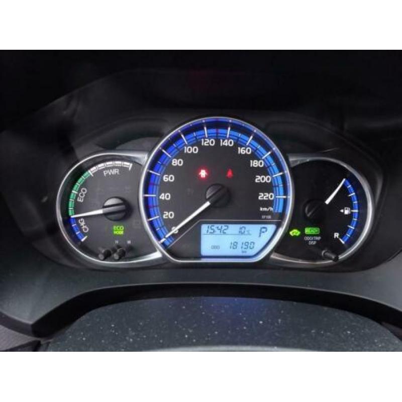 TOYOTA Yaris 1.5 Hybrid 100pk 5D CVT Aspiration PDC Clima Li