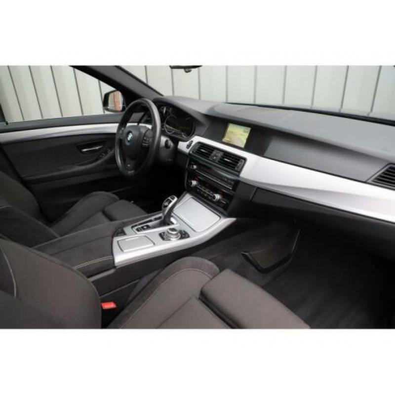 BMW 5 Serie 520d M-Pakket Aut8 184PK Navi Schuifdak Led-Xeno