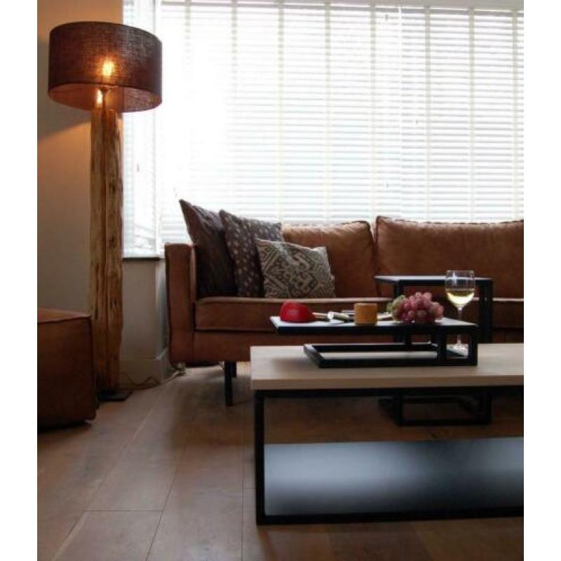 Stalen design salontafel
