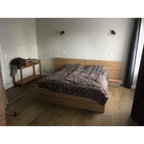 2 persoons bed ombouw t.e.a.b.