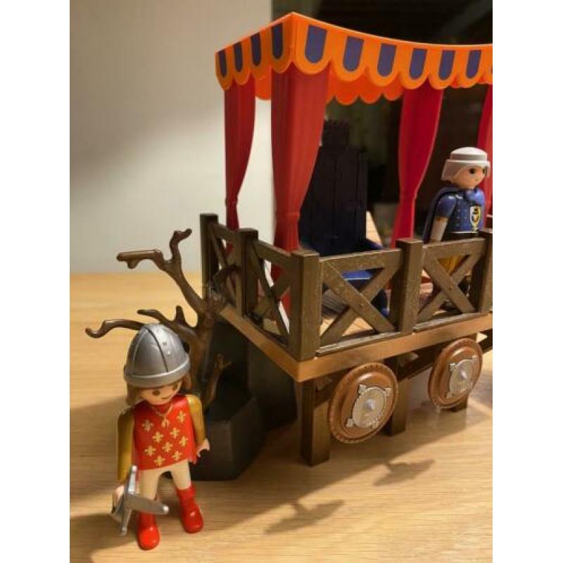 Playmobil troon