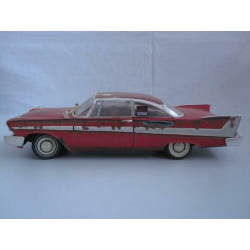 Plymouth Fury "Christine" Barnfind 1:18 AutoWorld