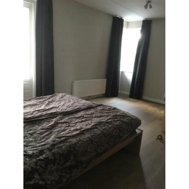 2 persoons bed ombouw t.e.a.b.