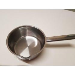 steelpannen 16cm merk VIVO van AH geschikt ook voor inductie