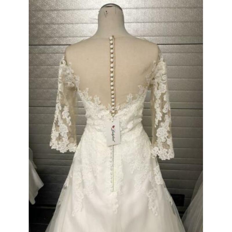 Nieuw lady bird merk kant bruidsjurk 38/40/42 maat