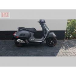 PIAGGIO VESPA GTS touring(bj 2018) in nieuwstaat,zie fotos!!