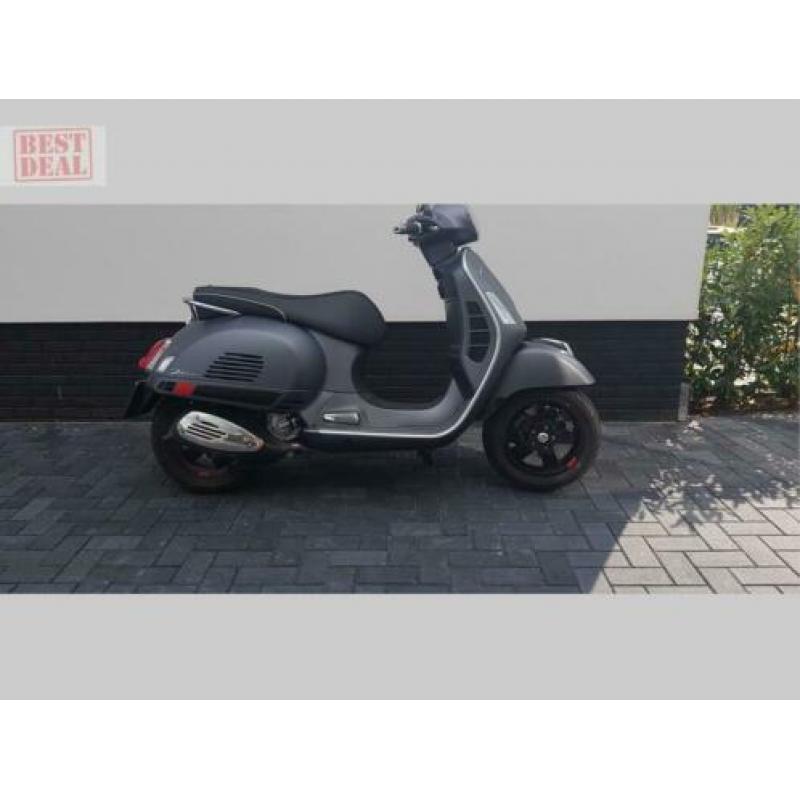 PIAGGIO VESPA GTS touring(bj 2018) in nieuwstaat,zie fotos!!