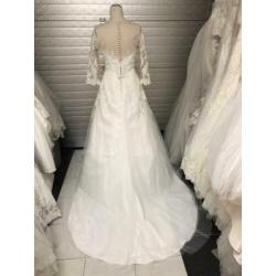 Nieuw lady bird merk kant bruidsjurk 38/40/42 maat