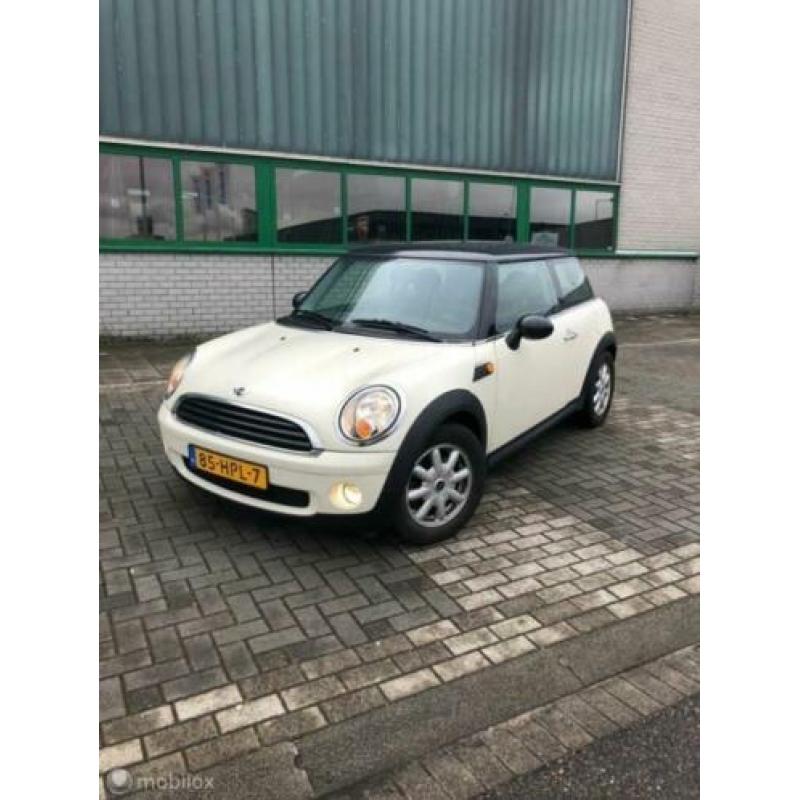 Mini Mini Cooper - 1.6 Pepper
