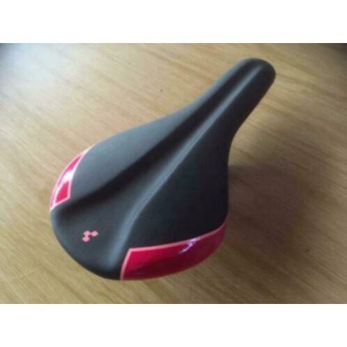 SELLE SCAPE CUBE RFR Kinder Zadel, Zwart/Roze, Gloednieuw