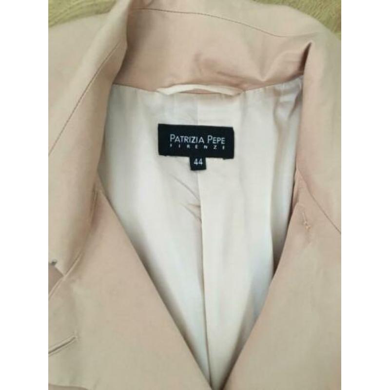 Patriza Pepe trenchcoat IT maat 44 (valt als XS)