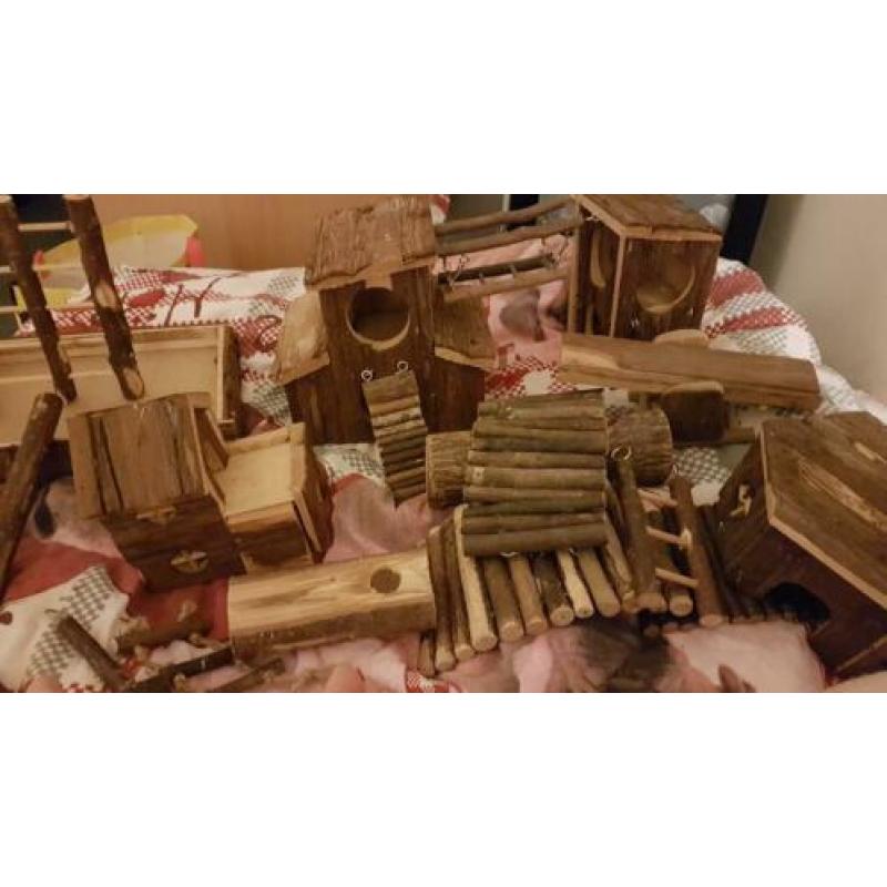 Houten speelgoed enzo voor gerbil muis hamster etc.