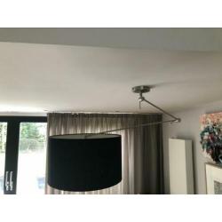 Verstelbare plafondlamp met zwarte kap