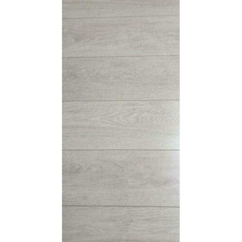 Laminaat 92 m2 met ondervloer