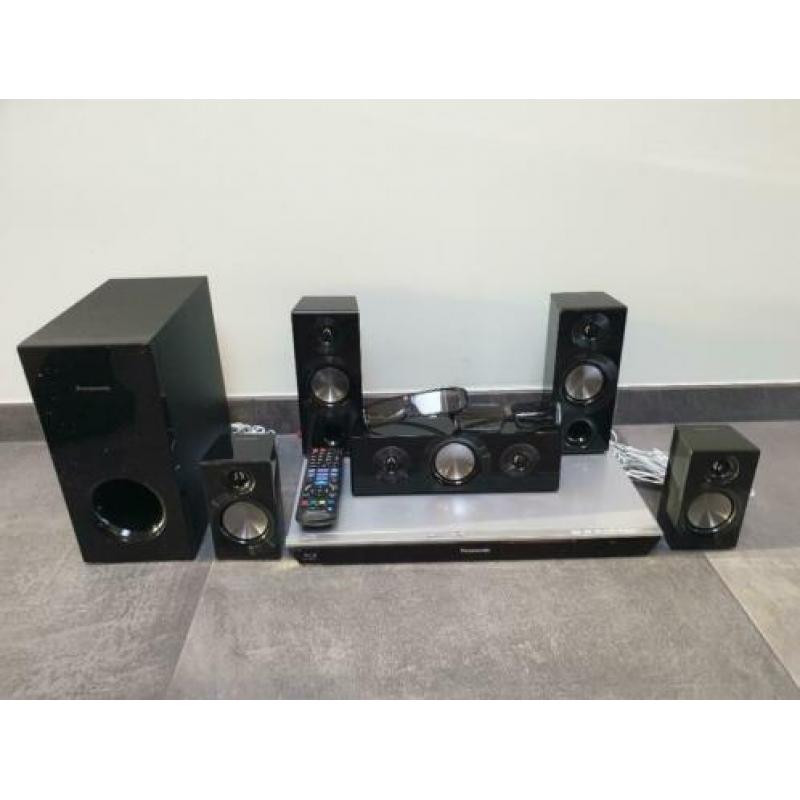 Panasonic Home Cinema Set 5.1 SC-BTT500 1000 WATT Blu Ray 3D