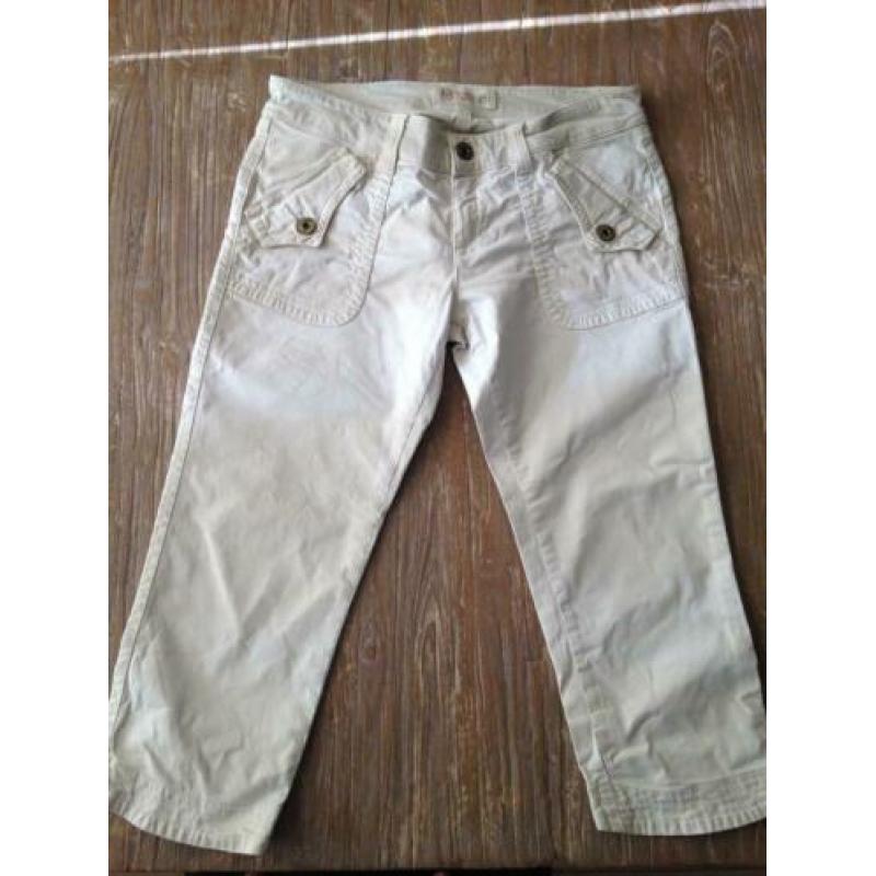 Korte jeans Guess+T-shirt Fashionista maats