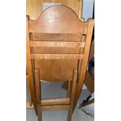 2 inklapbare stoelen 5 euro per stuk