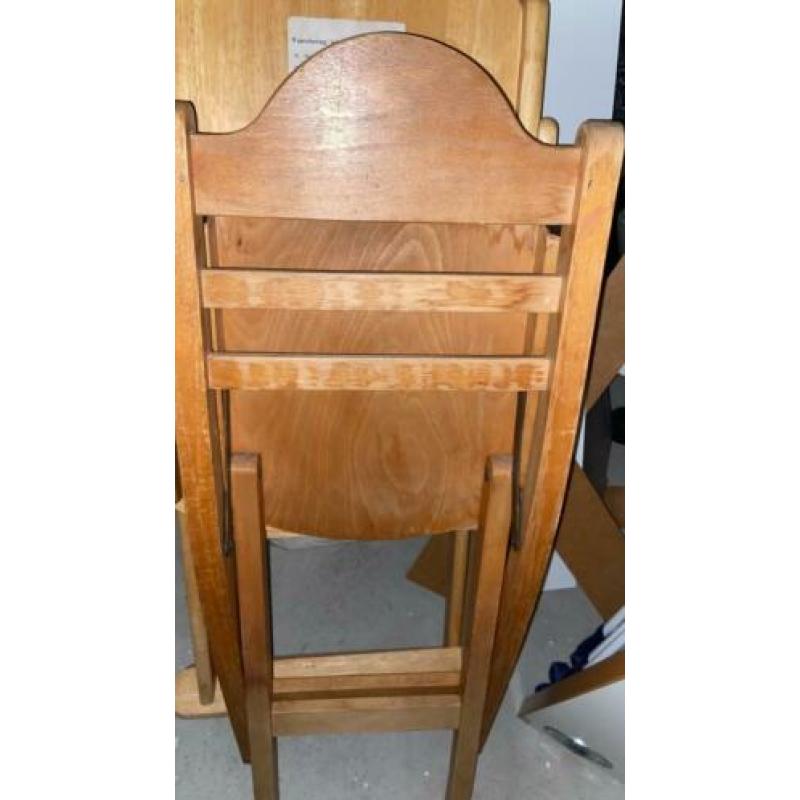 2 inklapbare stoelen 5 euro per stuk
