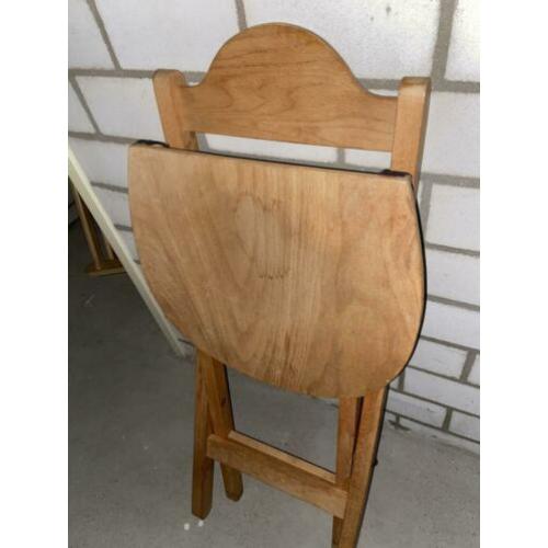 2 inklapbare stoelen 5 euro per stuk