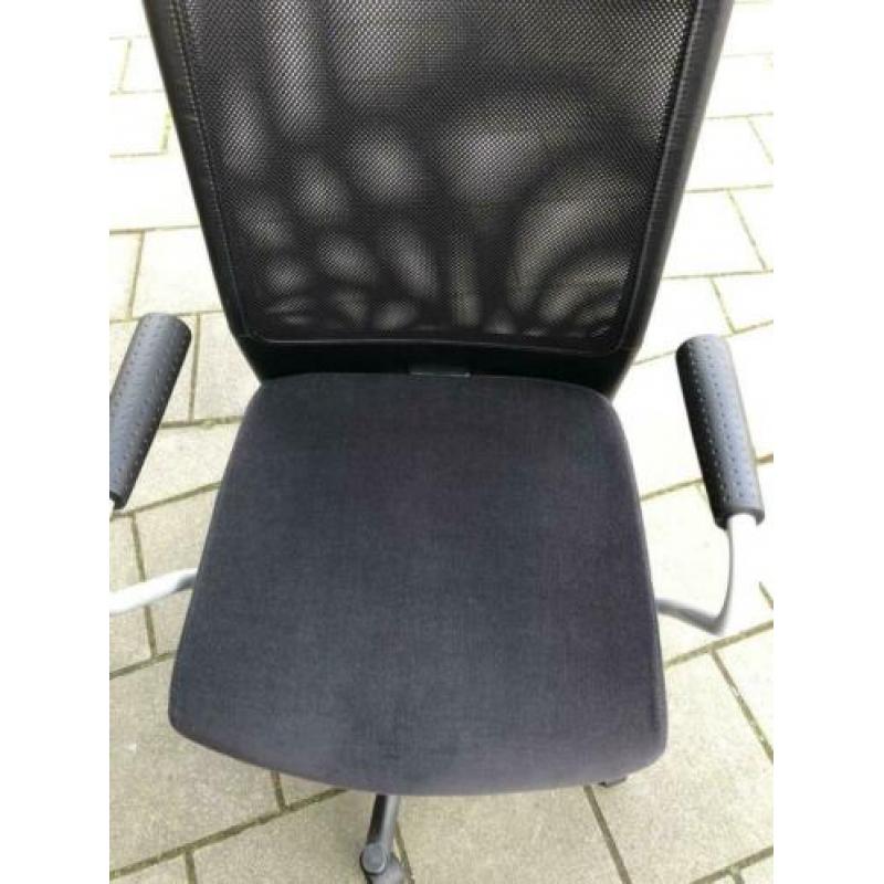 Bureau stoel bureaustoel in hele goede staat zie foto's