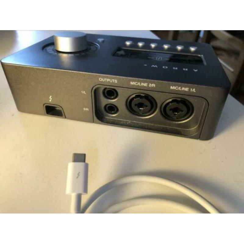 Universal Audio Arrow