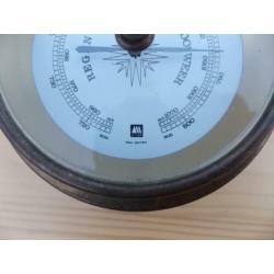 Huger barometer opbouw model messing met boekje 14 cm doorsn