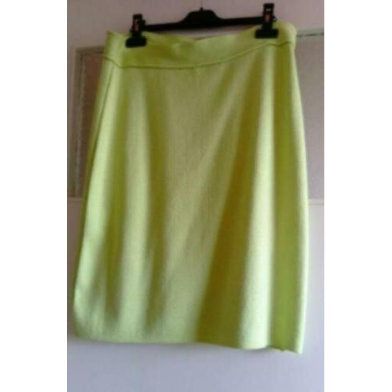 Futura Moda Rok - Maat 42