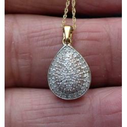 Prachtige gouden diamant hanger met gouden ketting