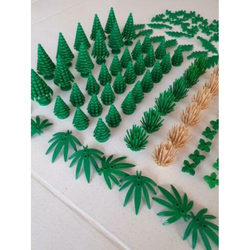 LEGO partij nieuwe bomen en struiken bladeren 139 stuks