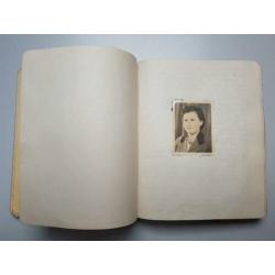 Vrouwen-RAD-BDM-Dagboek-foto-album