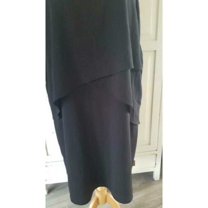 MISS ETAM zwarte jurk met lagen maat 48
