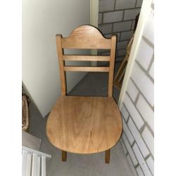 2 inklapbare stoelen 5 euro per stuk