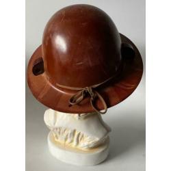 Tropenhelm. Omtrek 58 cm.