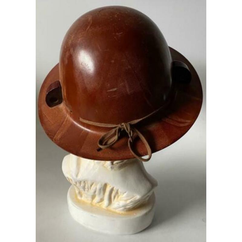 Tropenhelm. Omtrek 58 cm.
