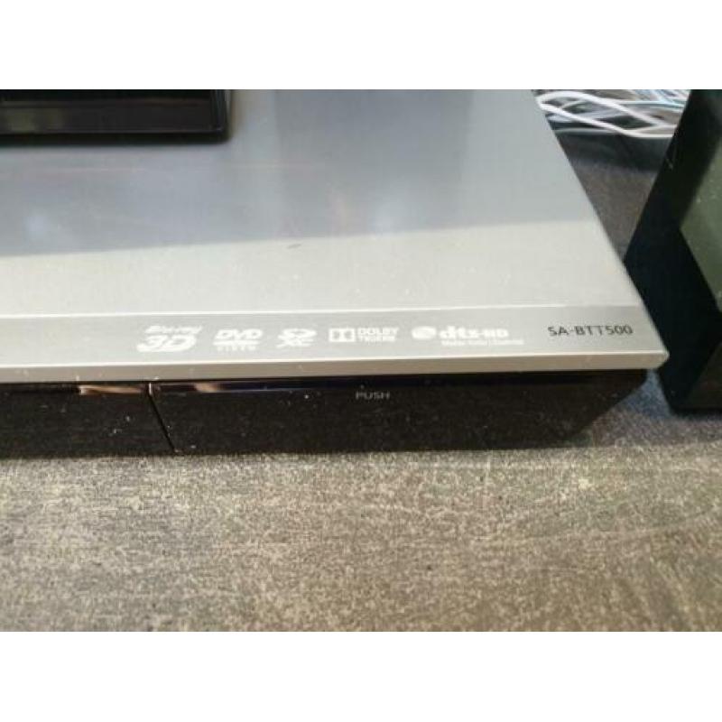 Panasonic Home Cinema Set 5.1 SC-BTT500 1000 WATT Blu Ray 3D