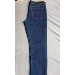 Levi's W31XL34 Demi curve classic slim leg