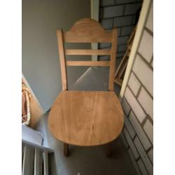 2 inklapbare stoelen 5 euro per stuk