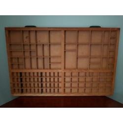 Leuke grote antieke vintage letterbak xxl muurdecoratie