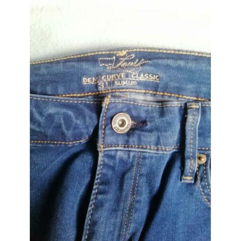 Levi's W31XL34 Demi curve classic slim leg